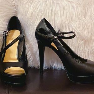 Nine West Black Straps